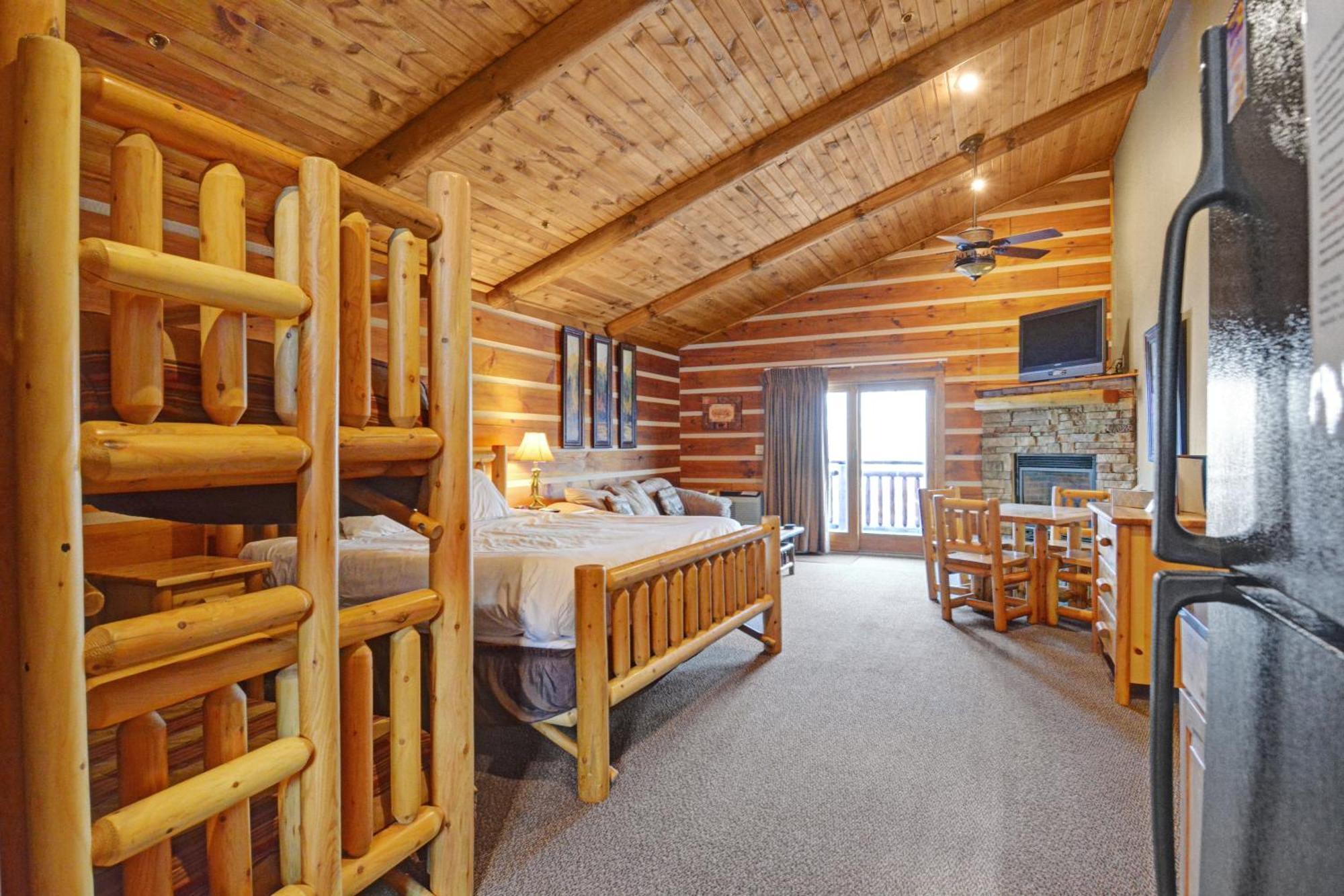 The Lodges At Sunset Village McHenry Rom bilde