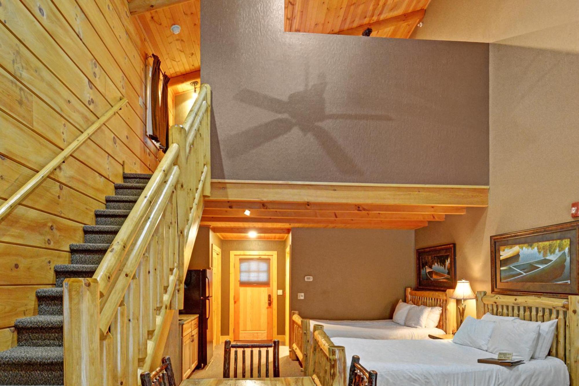 The Lodges At Sunset Village McHenry Rom bilde