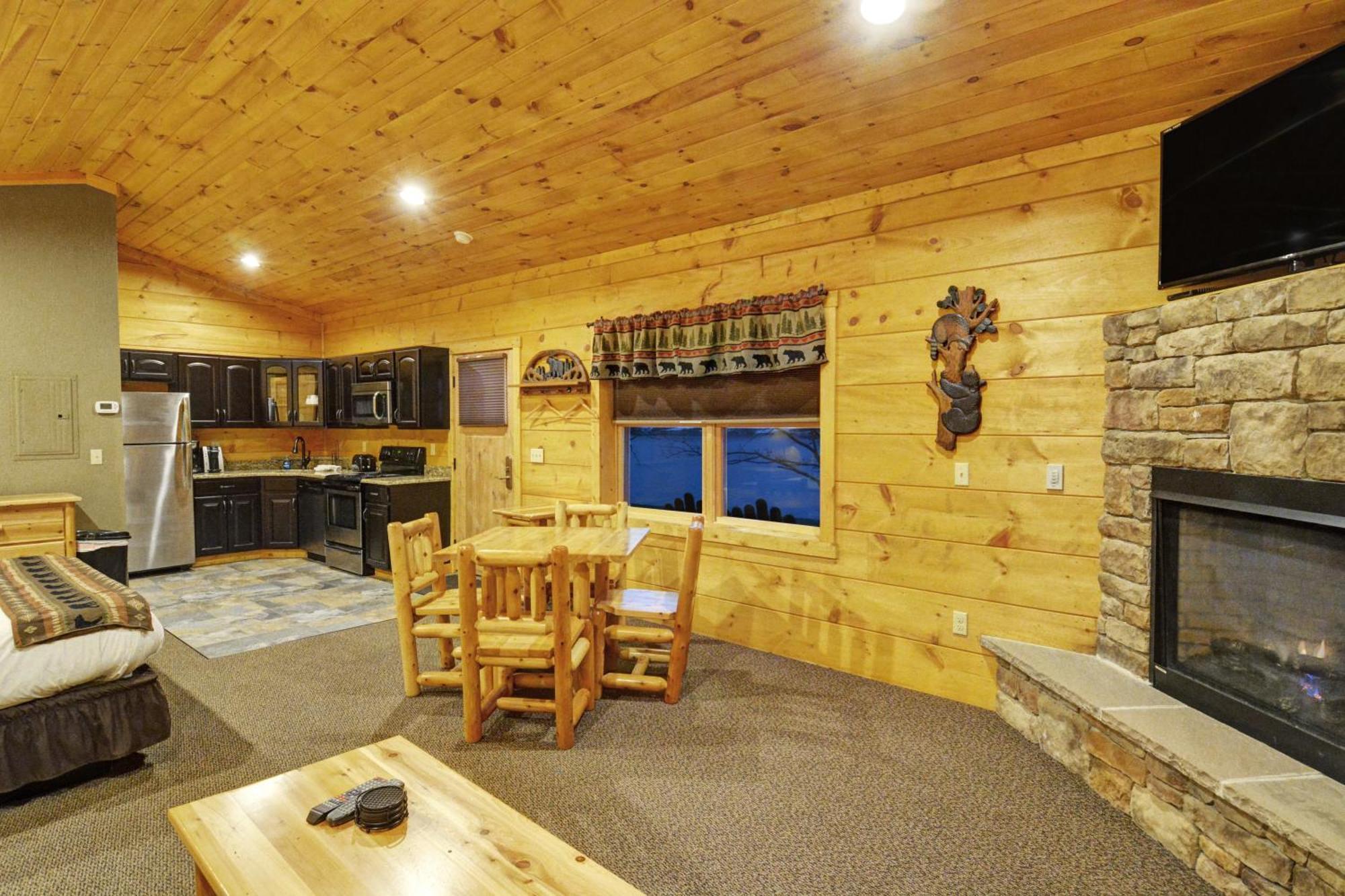 The Lodges At Sunset Village McHenry Rom bilde
