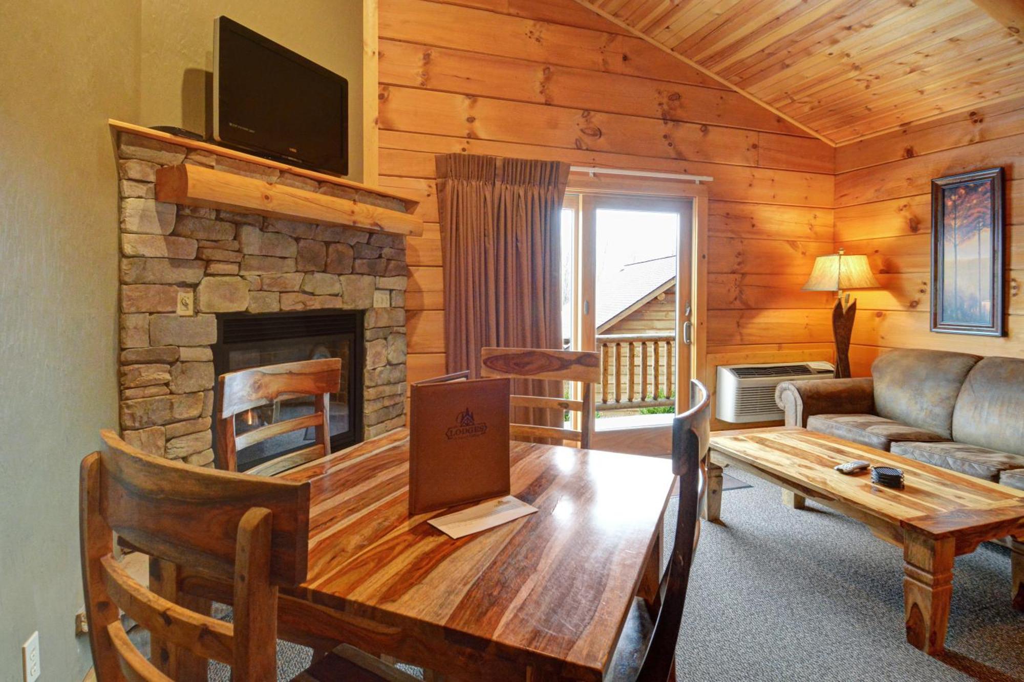 The Lodges At Sunset Village McHenry Rom bilde