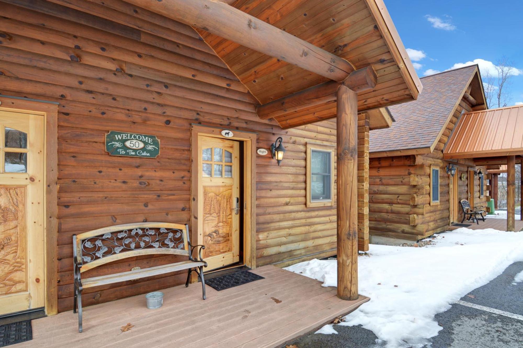 The Lodges At Sunset Village McHenry Rom bilde