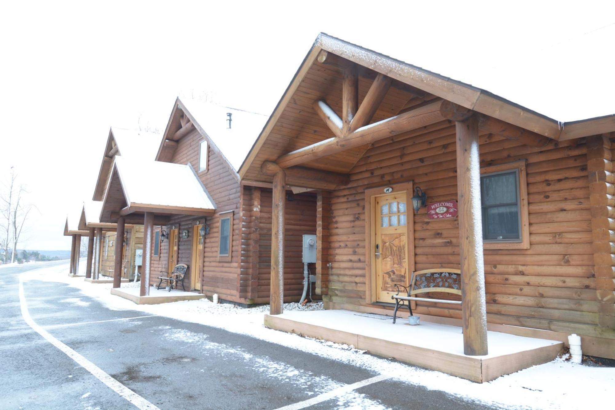 The Lodges At Sunset Village McHenry Rom bilde